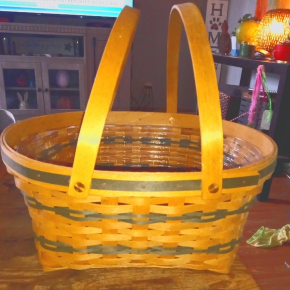 Longaberger Storage & Organization Longaberger Basket With Hunter